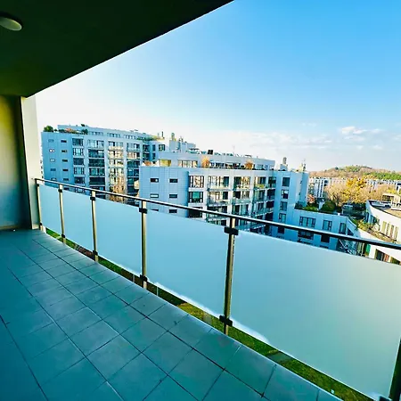 Secretface Penthouse Grójecka 120m2 Z Tarasem 40m2