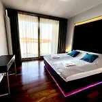 Secretface Penthouse Grójecka 120m2 Z Tarasem 40m2 Varšava